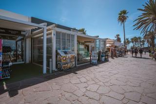 Local Comercial  Francisco andrade  fumero. Restaurante en venta o alquiler en primera línea de playa en las