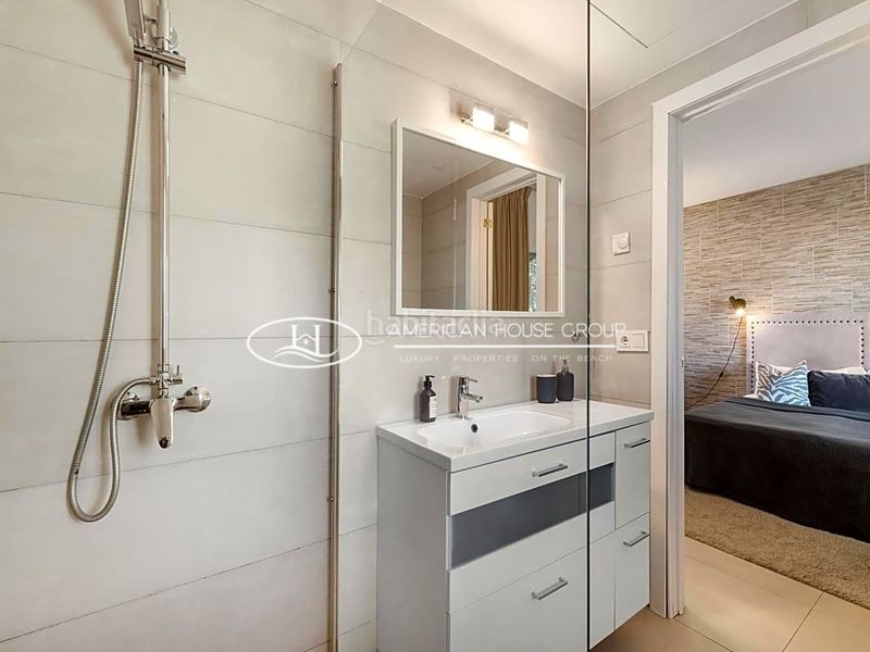 Foto 6e6c0478-30ac-4f36-98f6-acbc3eaefaff. Casa amb piscina a La Dama de Noche - La Alzambra Marbella