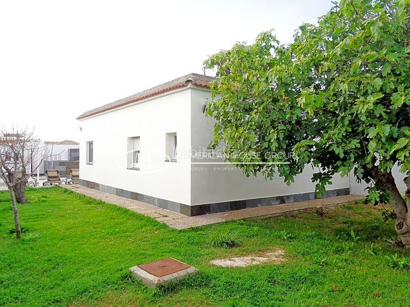 Foto ebc8324d-2929-4b50-ba9f-ba6d95b19edc. Casa amb piscina a La Coquina Chiclana de la Frontera