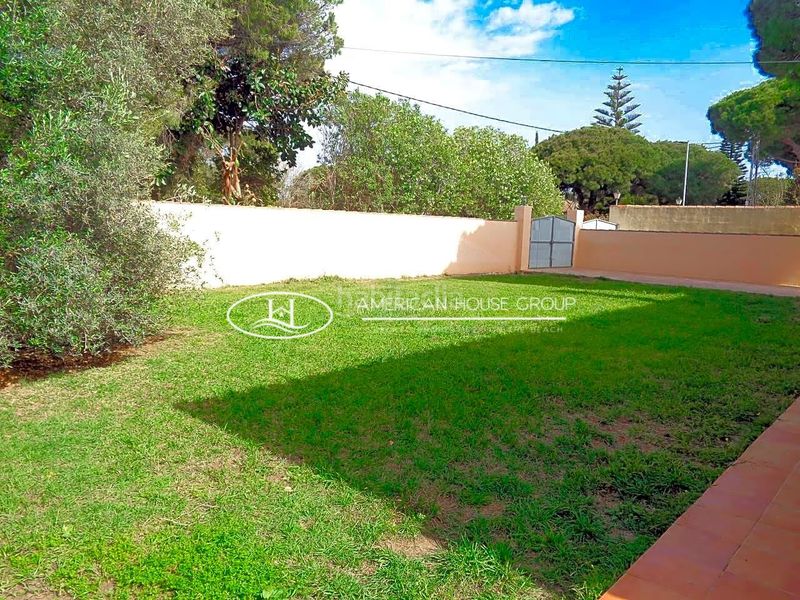 Foto 33e13d27-c727-4eb1-a5d2-cab6f63c0f56. Casa a Las Lagunas - Campano Chiclana de la Frontera