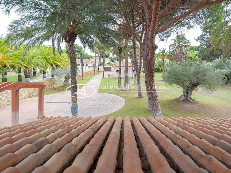 Foto 2d474fed-5473-4229-84cb-d164f9c5d9cf. House with parking pool in Los Gallos Chiclana de la Frontera