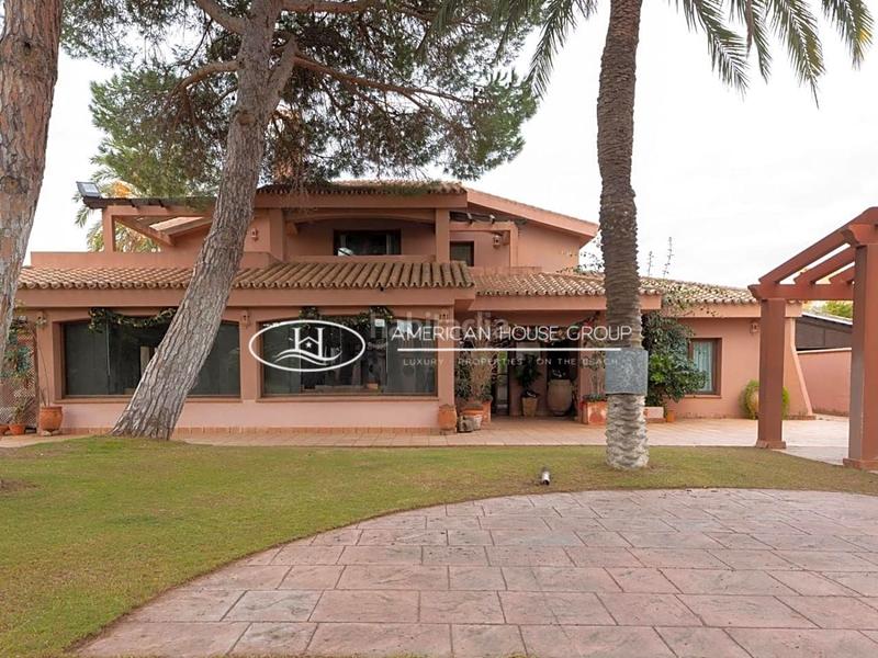 Foto 457fac96-28cf-4eff-ab1d-fa302ccc8f12. House with parking pool in Los Gallos Chiclana de la Frontera