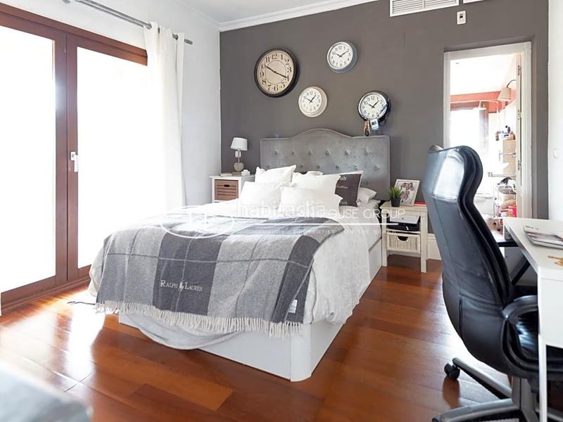 Foto 9e02f877-ec13-429b-ac47-c4145802a0cd. House with parking pool in Los Gallos Chiclana de la Frontera