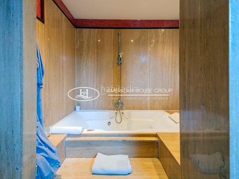 Foto c615ff78-7d0b-4201-8c9c-c0deed3cdb54. House with parking pool in Los Gallos Chiclana de la Frontera