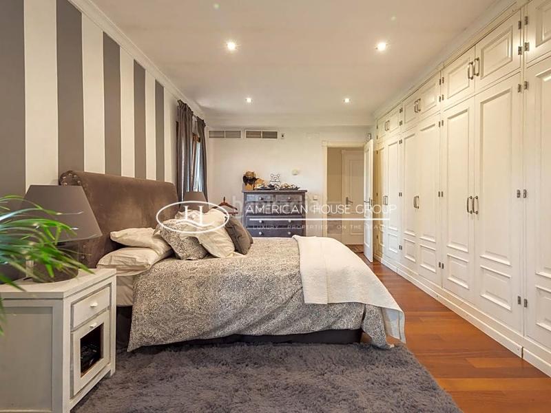 Foto dd2ad4a2-d194-499a-8815-f8c7bd589a4b. House with parking pool in Los Gallos Chiclana de la Frontera