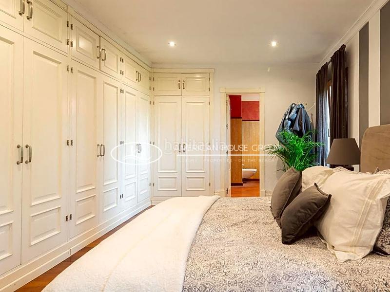 Foto e3d5cf70-a7cc-4a42-b1f6-4817f0a70c16. House with parking pool in Los Gallos Chiclana de la Frontera