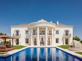 Casa  Urb. hacienda las chapas. Exuberante villa de lujo en venta con vistas al mar en las chapa