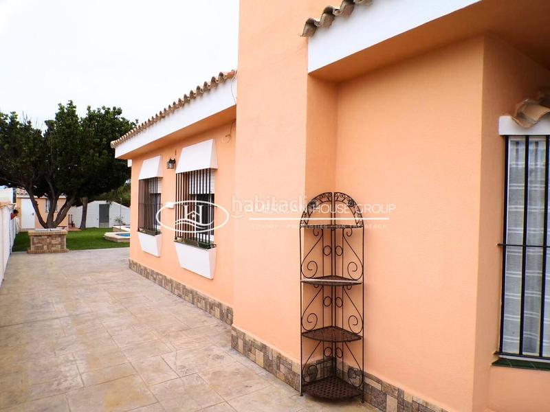 Foto b51a5e6a-0a78-40bf-a70b-354f789a575a. Miete haus mit pool in Los Gallos Chiclana de la Frontera