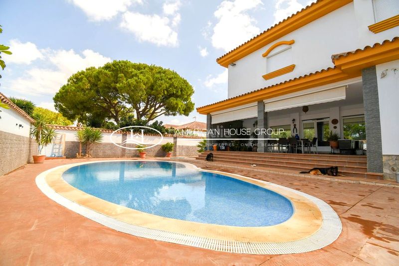 Foto 0c5ac433-9386-42c1-809b-760ad2bc83f4. Casa amb calefacció piscina a Las Lagunas - Campano Chiclana de la Frontera