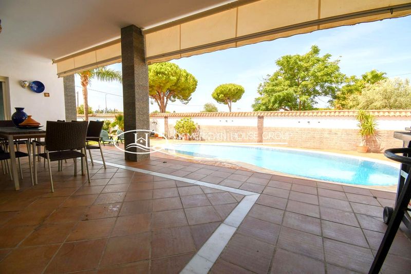 Foto 184302f6-6bee-4e22-81a3-1bab3622892f. Casa amb calefacció piscina a Las Lagunas - Campano Chiclana de la Frontera