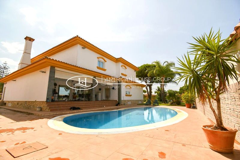 Foto 821fe64a-5fa6-40d8-a0bd-0df06e1d4792. Casa amb calefacció piscina a Las Lagunas - Campano Chiclana de la Frontera