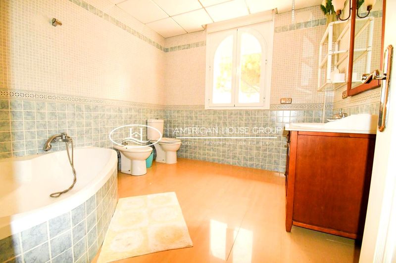 Foto 8360079d-e584-44ca-9cb4-fff5229fb8c0. Casa amb calefacció piscina a Las Lagunas - Campano Chiclana de la Frontera
