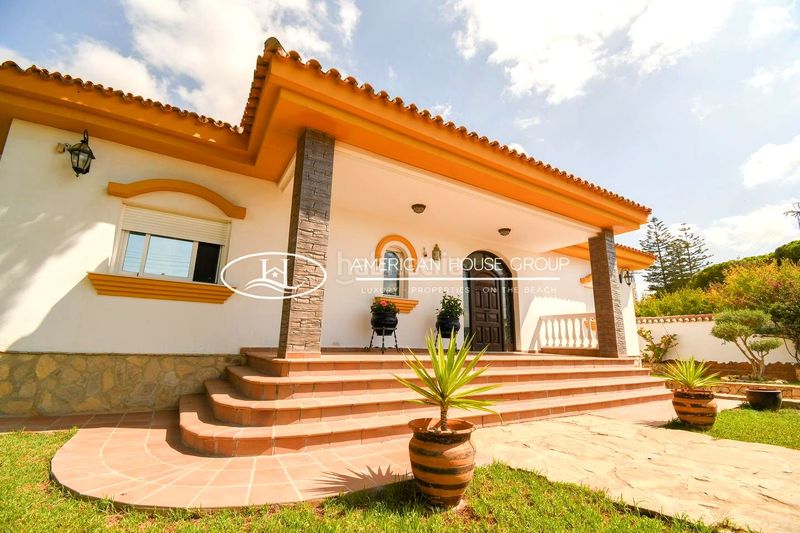 Foto ae76525f-4d11-4cc6-9d8a-3bb721ce691a. Casa amb calefacció piscina a Las Lagunas - Campano Chiclana de la Frontera