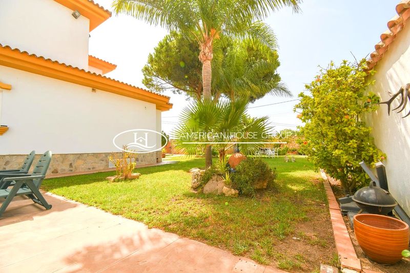Foto d69df5df-145f-4cbd-beb2-2e09c7da6898. Casa amb calefacció piscina a Las Lagunas - Campano Chiclana de la Frontera