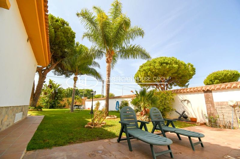 Foto dca8709a-c9fd-407d-b115-0dd589bea4f8. Casa amb calefacció piscina a Las Lagunas - Campano Chiclana de la Frontera