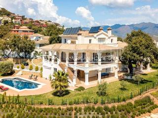 Casa a Ojén. Masjestuosa villa en venta en la zona este de marbella, málaga
