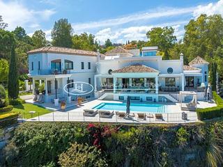 Casa  La quinta. Exuberante villa familiar en venta en benahavis, mlaga