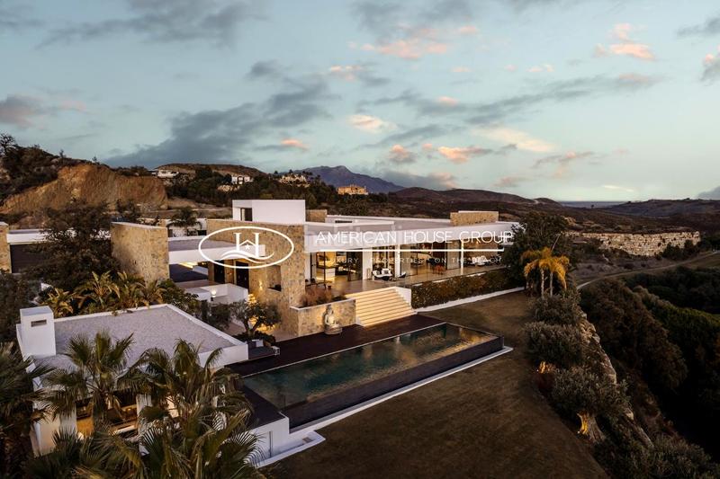 Foto ea1f5a79-f8fe-44e2-a3b5-4db6a53f0726. Casa con riscaldamento piscina in Los Flamingos Benahavís