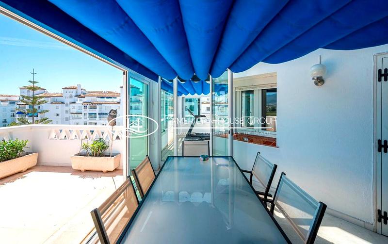 Foto 60ab3a77-646f-4479-a0a0-564ff6a9c84e. Piccolo appartamento in Puerto Banús Marbella