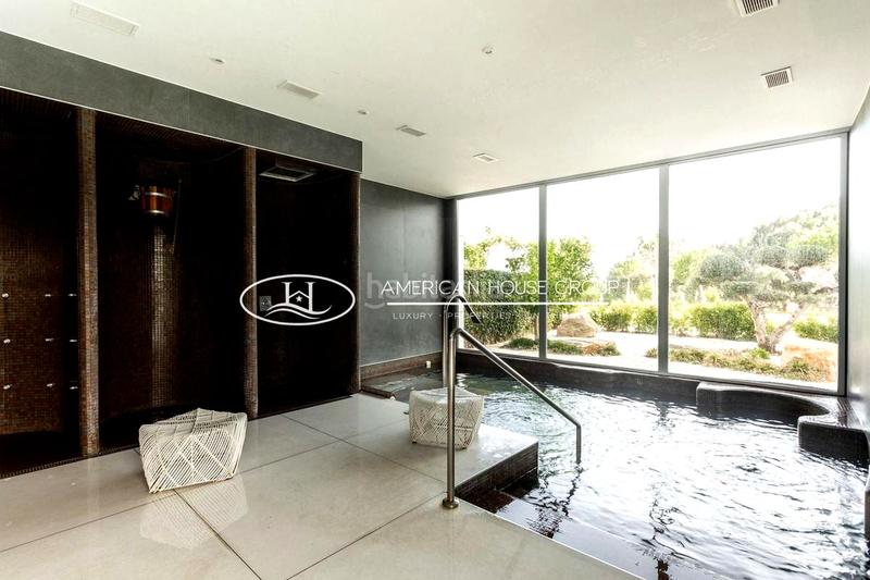 Foto 39921102-0691-406d-ad10-92b658a0a05f. Piccolo appartamento con parcheggio piscina in puerto de Estepona Estepona