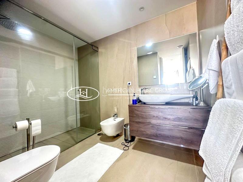 Foto 3f1105b7-7afe-46f4-9f5f-74d20fc594c2. Piccolo appartamento con parcheggio piscina in puerto de Estepona Estepona