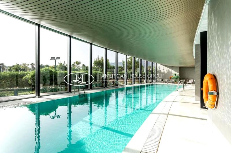 Foto 791ea1c9-2272-4b93-bc18-92603b7c8e98. Piccolo appartamento con parcheggio piscina in puerto de Estepona Estepona