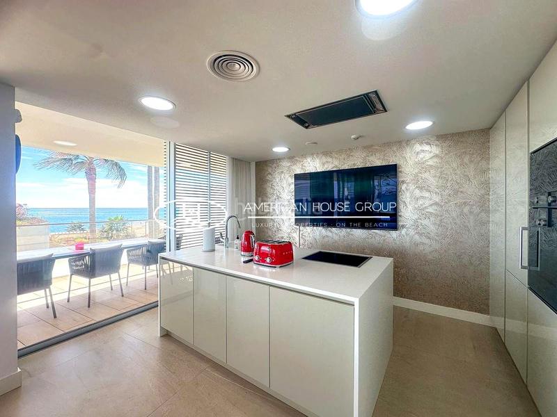 Foto a94daf8c-ae86-44c3-af1d-56a996e984e1. Piccolo appartamento con parcheggio piscina in puerto de Estepona Estepona