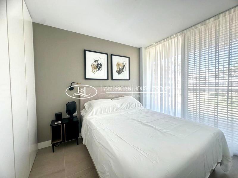 Foto f10a5acb-c517-45a5-b4a6-f0db92995790. Piccolo appartamento con parcheggio piscina in puerto de Estepona Estepona