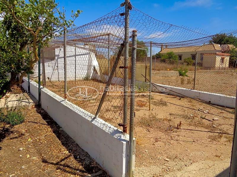 Foto db05cded-b35d-4e44-b57a-630a7188027e. Casa con piscina in Pelagatos - Pago del Humo Chiclana de la Frontera