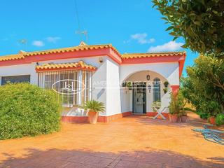 Maison à Los Gallos. Estupendo chalet urbano en venta en la zona de los gallos, chicl