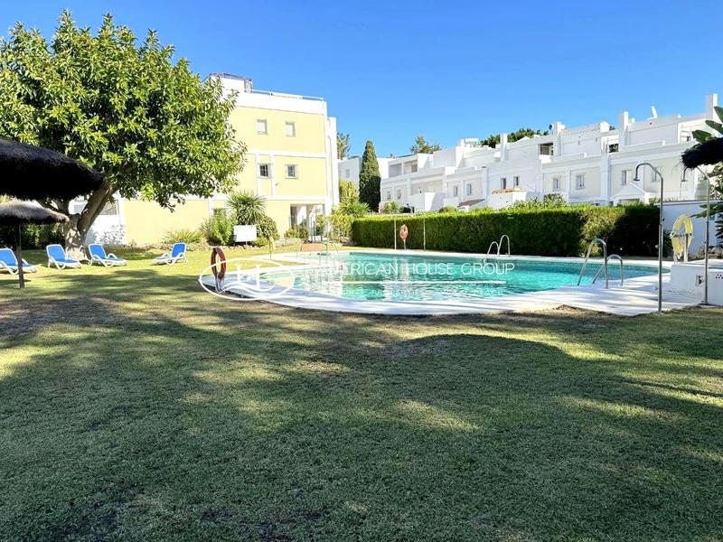 Foto 050e59da-eb96-4623-978a-409719e32024. Piccolo appartamento con piscina in La Quinta Benahavís