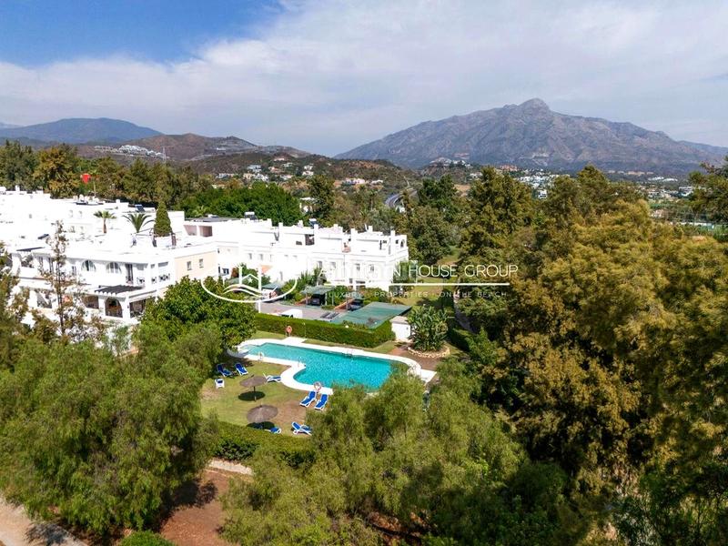 Foto b76d1d58-6517-43fc-8baa-8c71e7150c83. Piccolo appartamento con piscina in La Quinta Benahavís