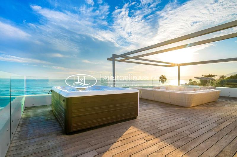Foto 26d4de37-2021-4366-bc50-fb2d6b968c1e. Casa maravillosa villa con piscina con vistas al mar en venta este, málaga en Marbella