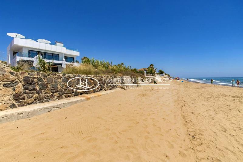 Foto 7a738e9a-7c04-44b7-9e4a-9961e25abf91. Casa maravillosa villa con piscina con vistas al mar en venta este, málaga en Marbella