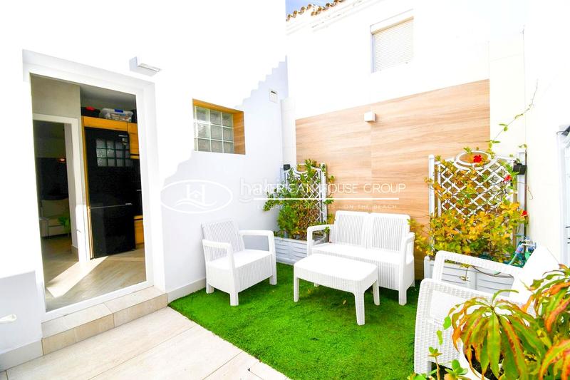 Foto 1010a5cc-93ed-41ea-bc1c-740db2732a01. Casa a La Barrosa Chiclana de la Frontera