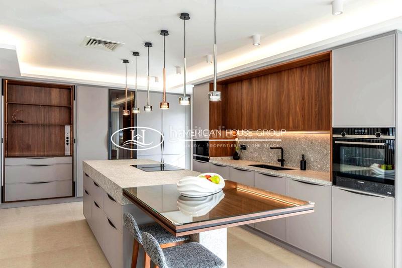 Foto 26582ac8-c748-45b0-a078-ba179ff7b059. Ático elegante ático con vistas al mar en venta en nueva andalucía, , málaga en Marbella