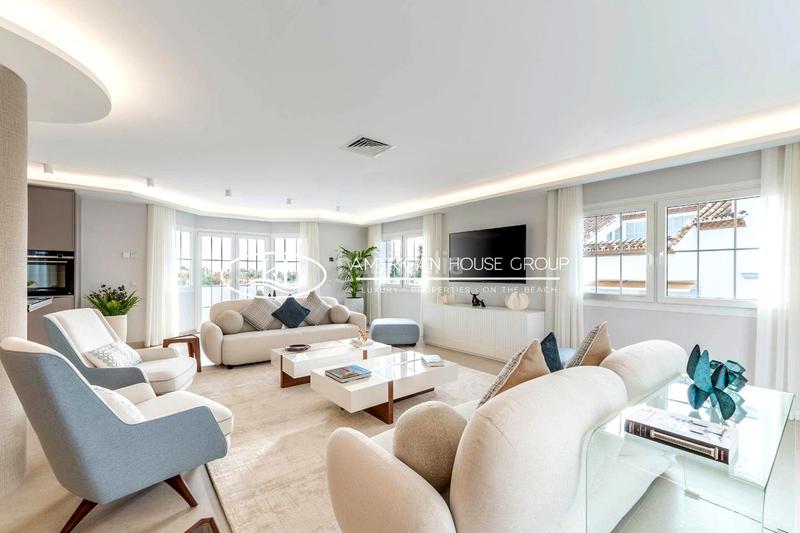 Foto 798e53d8-c114-451c-96f6-65c38901bd01. Ático elegante ático con vistas al mar en venta en nueva andalucía, , málaga en Marbella