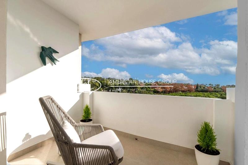 Foto 85297db5-7512-41f0-846a-ba2af1e91b77. Ático elegante ático con vistas al mar en venta en nueva andalucía, , málaga en Marbella