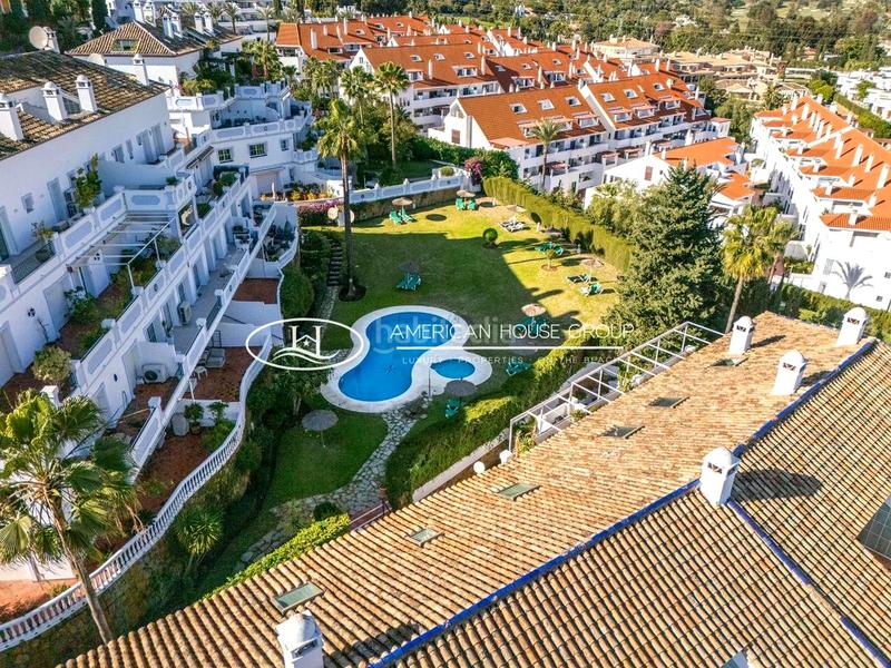 Foto 858882bb-3ea4-4b72-847f-12d9b942749b. Ático elegante ático con vistas al mar en venta en nueva andalucía, , málaga en Marbella