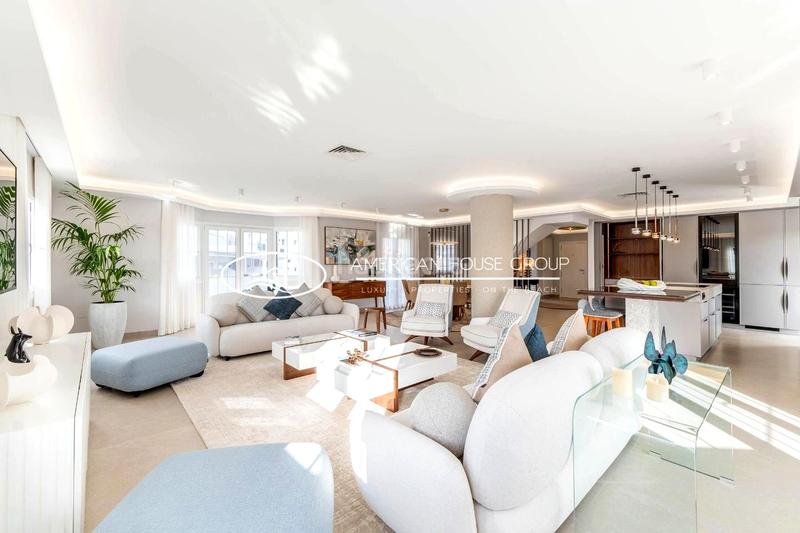 Foto 87445319-76c6-4c2b-948e-3ce02ddc2f28. Ático elegante ático con vistas al mar en venta en nueva andalucía, , málaga en Marbella