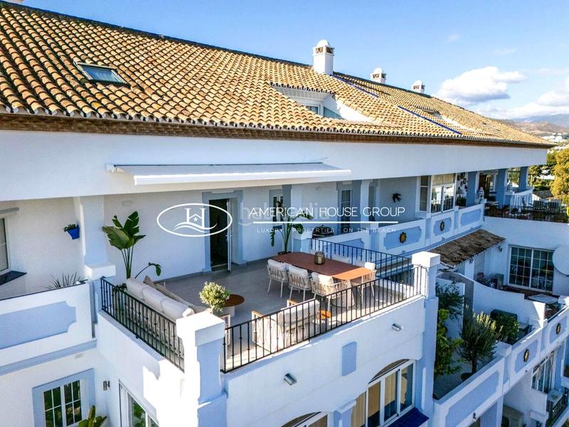 Foto a1188d96-9043-4ec3-b5dc-c8f36917e1ea. Ático elegante ático con vistas al mar en venta en nueva andalucía, , málaga en Marbella