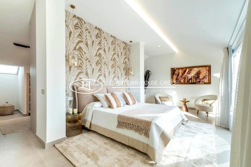Foto ccf32f69-63ae-497a-bb16-ab84206c5e70. Ático elegante ático con vistas al mar en venta en nueva andalucía, , málaga en Marbella
