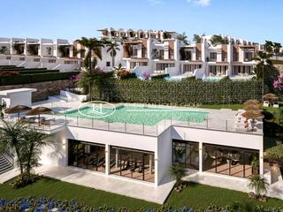 Casa  Encina. Exuberante villa a estrenar con piscina en venta en mijas costa,