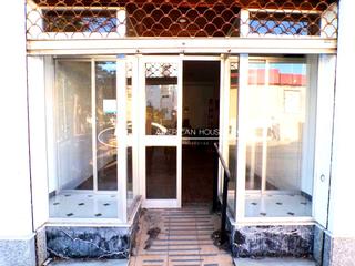 Alquiler Local Comercial en Núcleo urbano. Estupendo local en alquiler en la zona de fuente amarga, chiclan