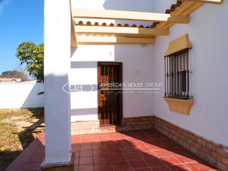 Foto f6eaee32-6320-46d8-8fae-30093813d20f. Casa a Pelagatos - Pago del Humo Chiclana de la Frontera