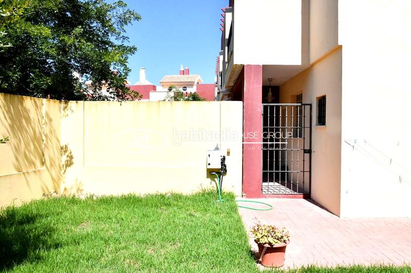 Foto 2159b6a9-4e24-42a8-8a93-e6467652d1ea. Reihenhaus in La Barrosa Chiclana de la Frontera