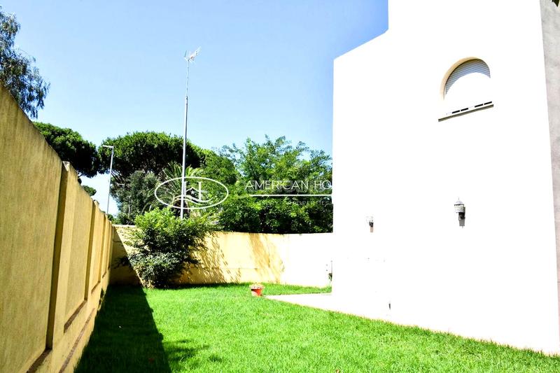 Foto 2af38e4f-9791-4a0c-b6f3-16e1c103352d. Reihenhaus in La Barrosa Chiclana de la Frontera