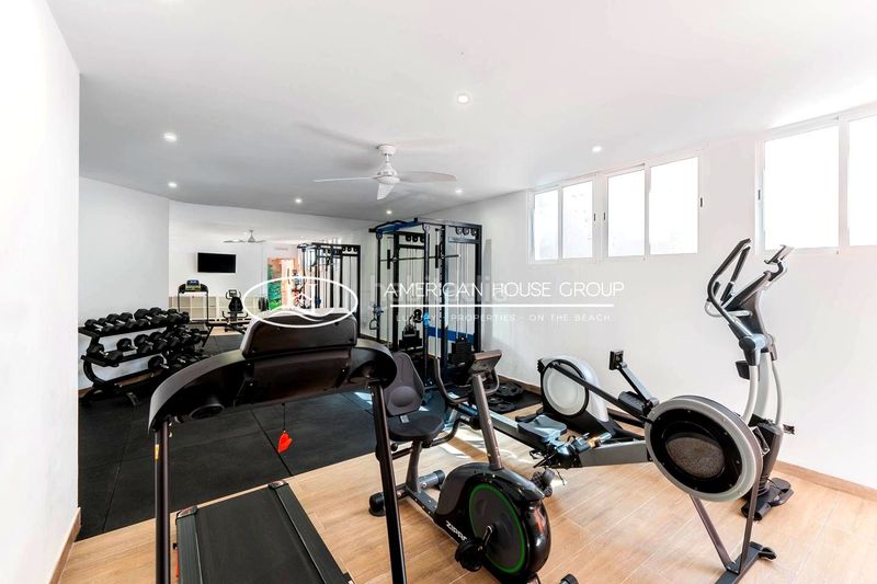 Foto 3143dfa6-5bf5-42c2-8462-0eebe4bce596. Apartament amb piscina a Puerto Banús Marbella