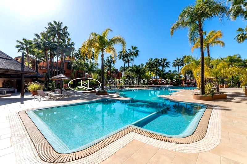 Foto d2253805-d001-48bb-b2ca-e744ea04bbe2. Apartament amb piscina a Puerto Banús Marbella