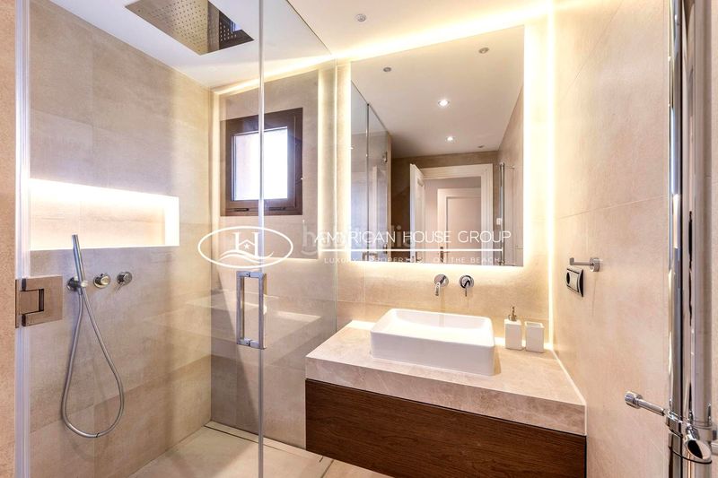 Foto d4c08eb3-c9de-45ea-bbe1-5e55b28534ff. Apartament amb piscina a Puerto Banús Marbella